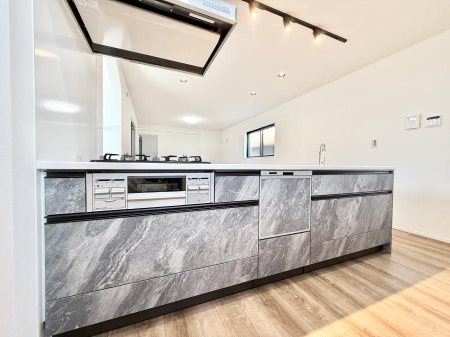 �L�b�`�� �������Ƒ����J��[�߂�A������̂���L�b�`��