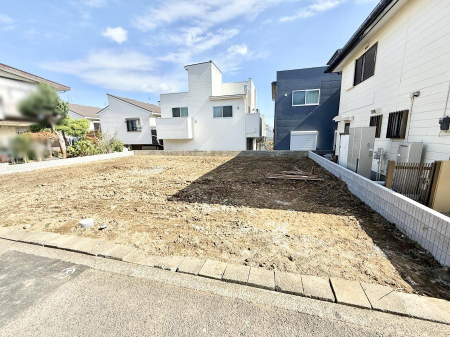 nOώʐ^ OρV炵n܂ꏊŁAƑJ[߂