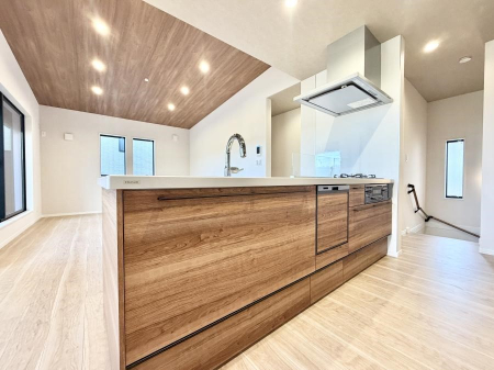 �L�b�`�� �������V���v���Ŕ������S�n�悢���Ԃ𐶂ރL�b�`�����