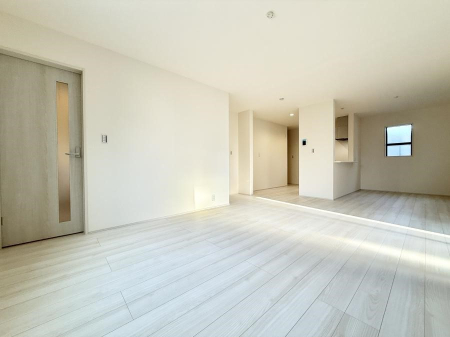 ���r���O ���������났�ƏΊ炪�W�܂�A�S���܂郊�r���O