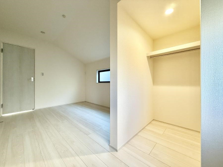 �q������ �������Ƌ�⃌�C�A�E�g�����R�ɔz�u�ł��邽�ߎg�����肪�ǂ����K�ɉ߂����܂�