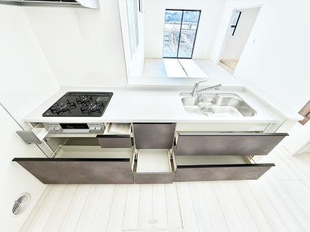 �L�b�`�� �����������������Ԃ����܂��A�Ί炠�ӂ��L�b�`��