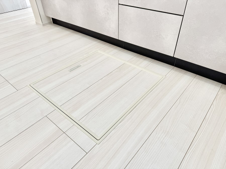 ���̑����� �ݔ����B�ꂽ���[�X�y�[�X�ŉƑS�̂��X�b�L��