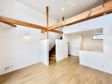 rO 났ƏΊ炪W܂AS܂郊rO