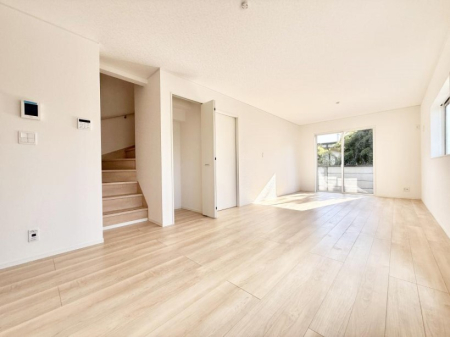 ���̑����� �������Ƒ��̏Ί炪���ӂ��A���났�̋��