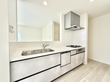 �L�b�`�� ���������y���݂ƐH�ׂ�K����͂���L�b�`��