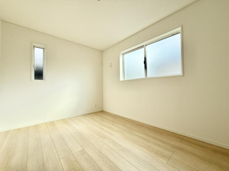 �Q�� ���������̔z�u��ʋC���̗ǂ��݌v�ŕ����̋�C�������炸�A��ɐV�N�ȋ�C������܂�