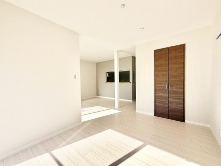 rO 났ƏΊ炪W܂AS܂郊rO