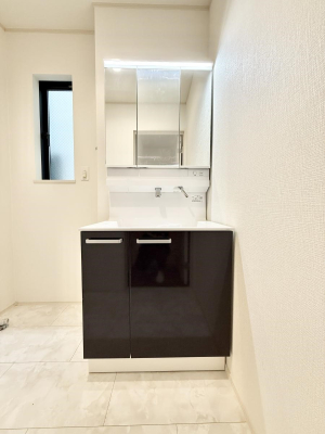 ʑEʏ 邢ʏ͖̎yłႢł