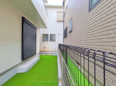 ̑ Oρ~nɂƂ肠΂̃Xy[XA₩ȕ͋Cł