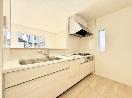 �L�b�`�� ���������y���݂ƐH�ׂ�K����͂���L�b�`��