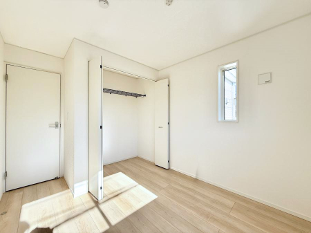 �Q�� ���������̔z�u��ʋC���̗ǂ��݌v�ŕ����̋�C�������炸�A��ɐV�N�ȋ�C������܂�