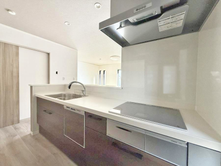 �L�b�`�� �������Ƒ����J��[�߂�A������̂���L�b�`��