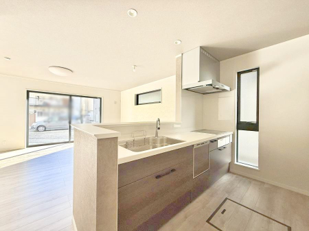 �L�b�`�� ���������y���݂ƐH�ׂ�K����͂���L�b�`��