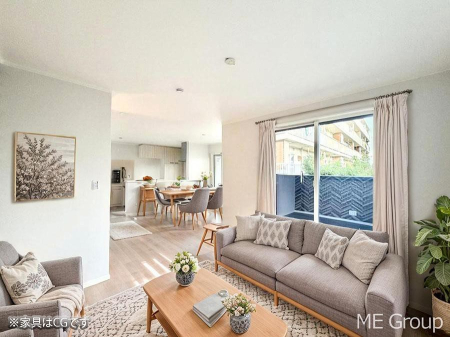 rO 났ƏΊ炪W܂AS܂郊rO