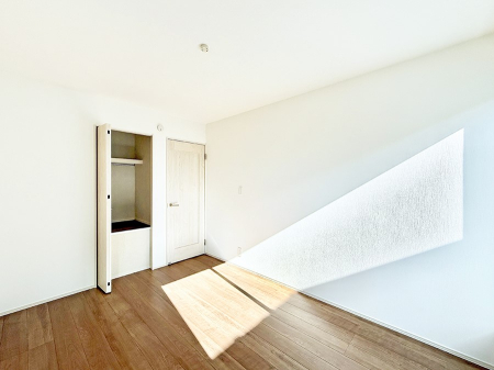 �Q�� ���������̔z�u��ʋC���̗ǂ��݌v�ŕ����̋�C�������炸�A��ɐV�N�ȋ�C������܂�