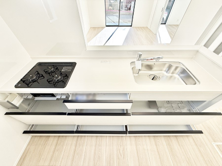 �L�b�`�� �������Ƒ����J��[�߂�A������̂���L�b�`��