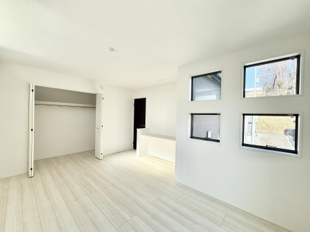 ���̑����� �������D��ŉ��₩�Ȏ��Ԃ��������