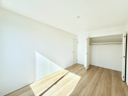 �Q�� ���������̔z�u��ʋC���̗ǂ��݌v�ŕ����̋�C�������炸�A��ɐV�N�ȋ�C������܂�