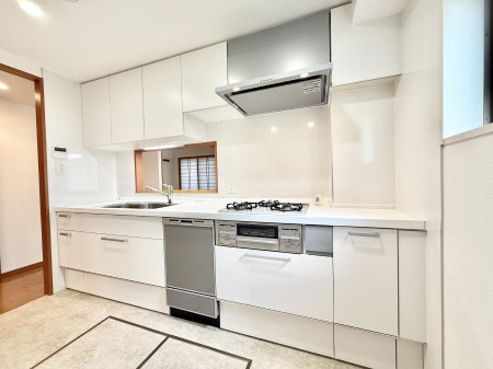 Lb` ƑƂȂAR~jP[V̏