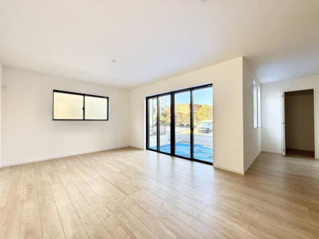 ���r���O ���������R�Ɖ�b�����܂��A�S�n�悢�ЂƂƂ�