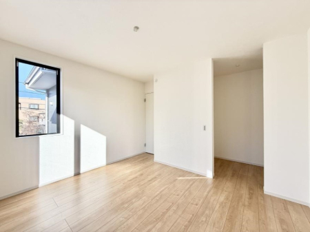 �Q�� ���������̔z�u��ʋC���̗ǂ��݌v�ŕ����̋�C�������炸�A��ɐV�N�ȋ�C������܂�