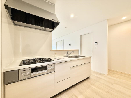 �L�b�`�� �����������������Ԃ����܂��A�Ί炠�ӂ��L�b�`��