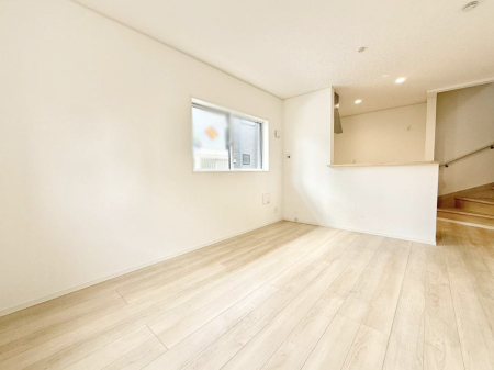 ���r���O ���������S�n�̂����A���z�̃��r���O