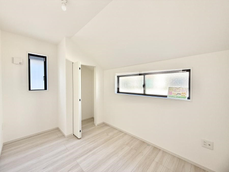 �Q�� ���������̔z�u��ʋC���̗ǂ��݌v�ŕ����̋�C�������炸�A��ɐV�N�ȋ�C������܂�