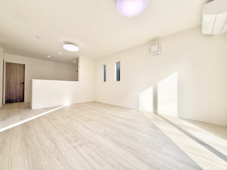 ���r���O �������S���������ꏊ�A�������߂����郊�r���O