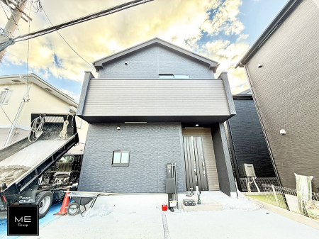 nOώʐ^ OρV炵n܂ꏊŁAƑJ[߂