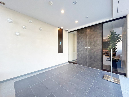 GgX OρA邽тɈS^ĂAJɊǗꂽL