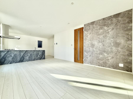 ���r���O ���������났�ƏΊ炪�W�܂�A�S���܂郊�r���O