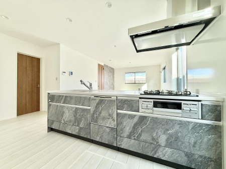 �L�b�`�� �������Ƒ����J��[�߂�A������̂���L�b�`��