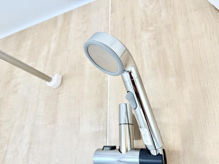 ���̑����� �ݔ����茳�ŊȒP�Ɏ~���ł��邽�߁A���̖��ʌ��������炷���Ƃ��ł��܂��B