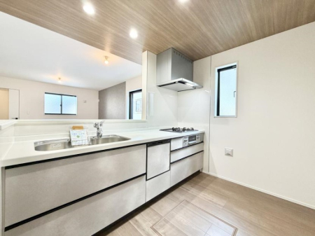 �L�b�`�� ���������y���݂ƐH�ׂ�K����͂���L�b�`��