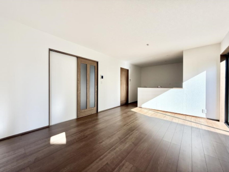 ���r���O ���������R�Ɖ�b�����܂��A�S�n�悢�ЂƂƂ�