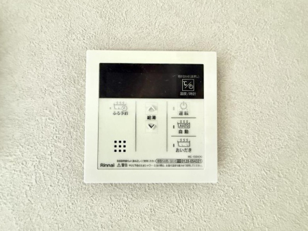 ���̑����� �ݔ��������C�œǏ��┼�g��������ȂǁA�������Ԃ��������ɂ��������@�\�ł��B