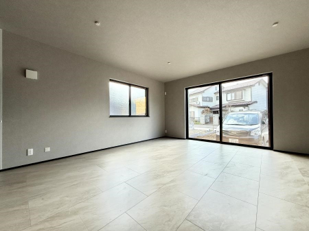 ���r���O ���������났�ƏΊ炪�W�܂�A�S���܂郊�r���O