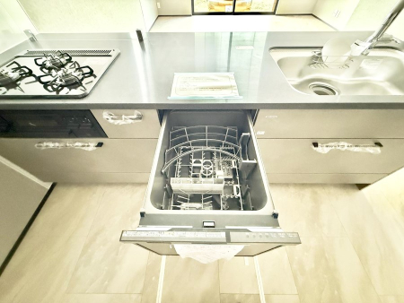 ���̑����� �ݔ�����ԂȂ����I�H����s�J�s�J�Ɏd�グ�Ă���܂�