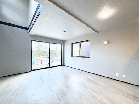 ���̑����� �������Ƒ��̏Ί炪���ӂ��A���났�̋��