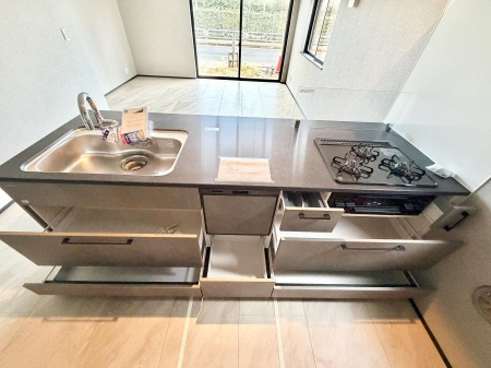 �L�b�`�� �����������������Ԃ����܂��A�Ί炠�ӂ��L�b�`��