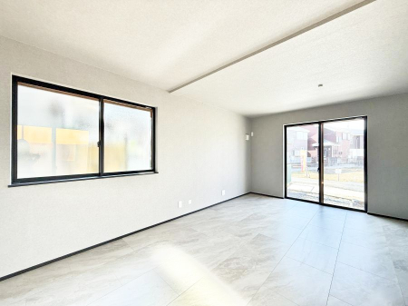 ���r���O ���������R�Ɖ�b�����܂��A�S�n�悢�ЂƂƂ�