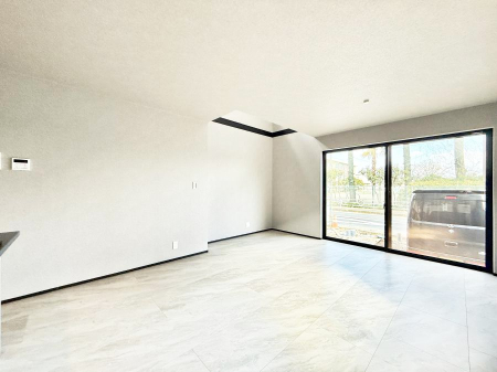 ���r���O �����������������Ɠ��ʂɂ���A�e���̋��