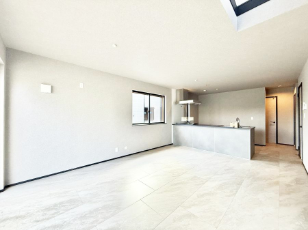 ���r���O ���������났�ƏΊ炪�W�܂�A�S���܂郊�r���O