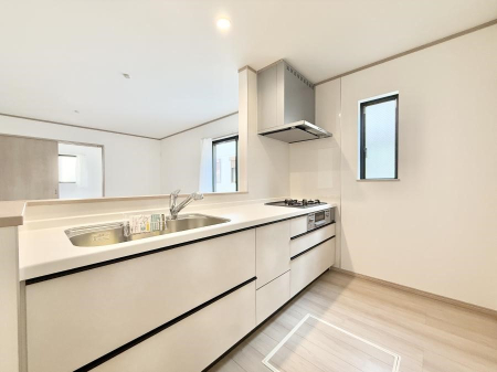 Lb` ƑƂȂAR~jP[V̏