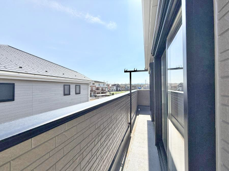 �o���R�j�[ ������ �G�߂̈ڂ낢����������J���I�ȋ�Ԃł�