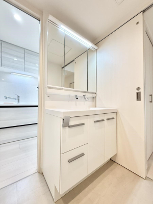 ʑEʏ 邢ʏ͖̎yłႢł