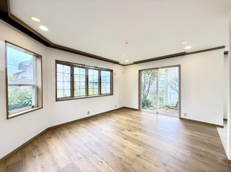 rO 났ƏΊ炪W܂AS܂郊rO