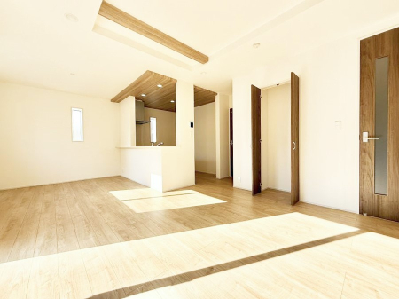 rO 났ƏΊ炪W܂AS܂郊rO